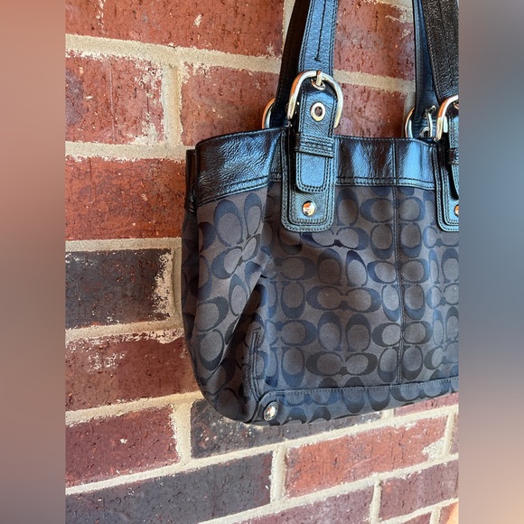 Coach Signature Leather Canvas Shoulder Bag - Picture 9 of 15